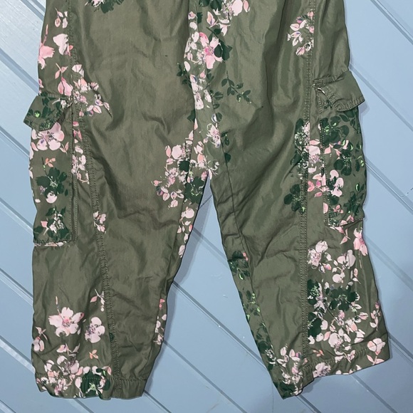 Free People Movement Mesmerize Me Cargo pants Olive Floral - Picture 8 of 12